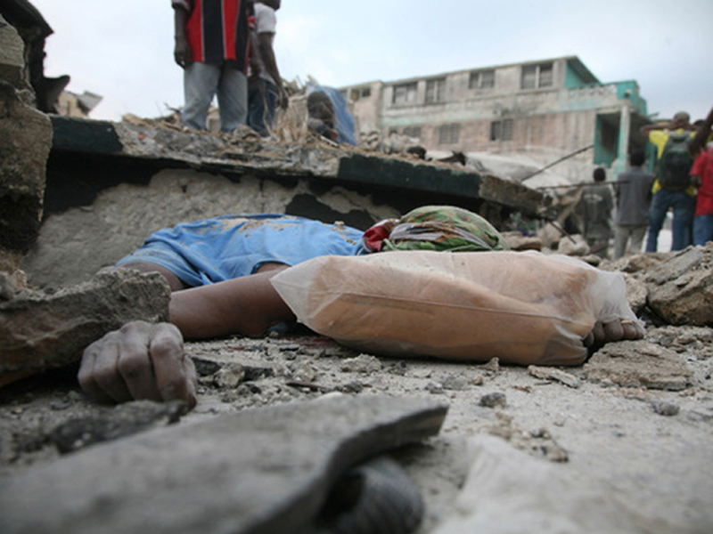 Sute de mii de morti - bilantul catastrofei din Haiti