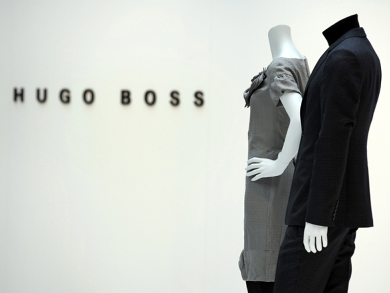 Hugo Boss ar putea transfera in Romania o parte a productiei unei fabrici din SUA