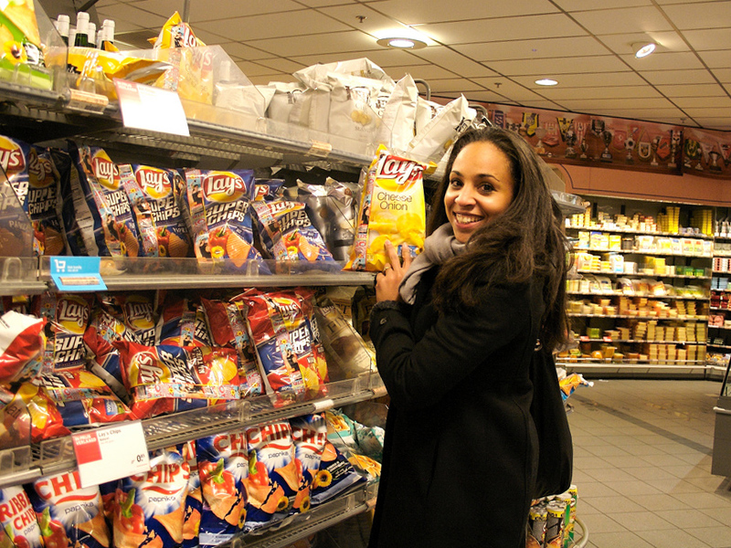 Dilema Lay's: Este femeia obiect decorativ?