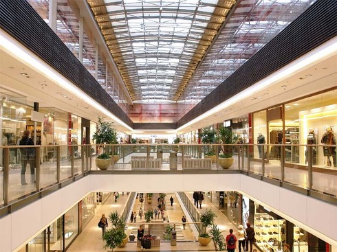 Doar jumatate din mall-urile anuntate pentru 2009 s-au finalizat