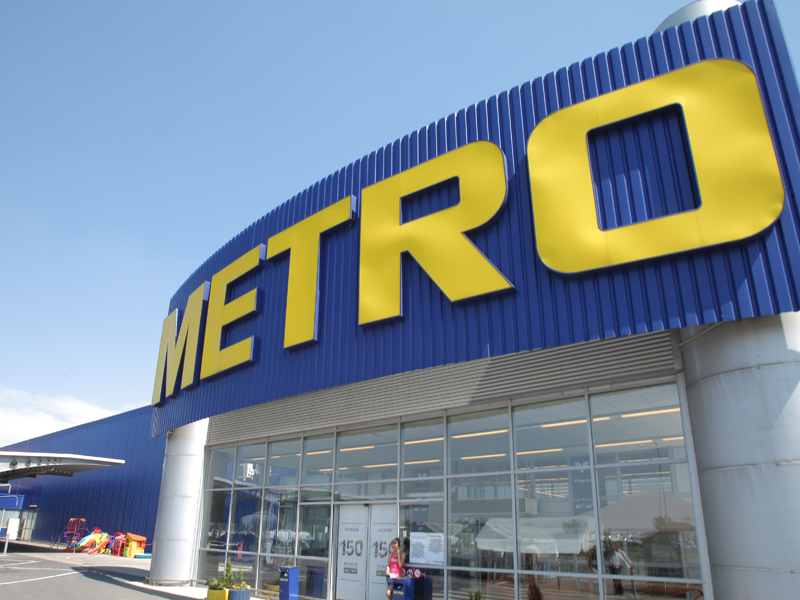 Metro si Real au ramas la 10% din comertul local