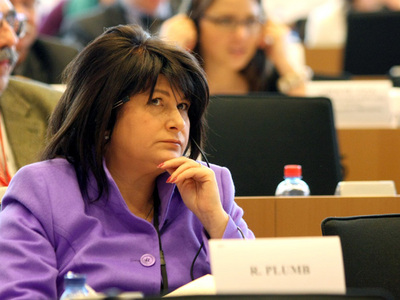 Rovana Plumb: Acuzele aduse de ANI lui Geoana, inainte de Congres, par o vendeta politica