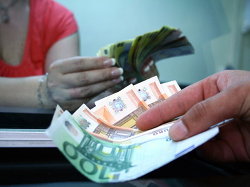 ING: BNR ar putea fi nevoita sa intervina daca leul se apreciaza prea mult