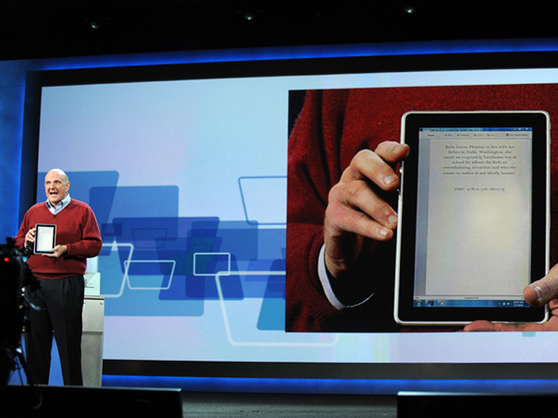 Microsoft o ia inaintea Apple si prezinta un tablet PC, ce va fi produs de HP