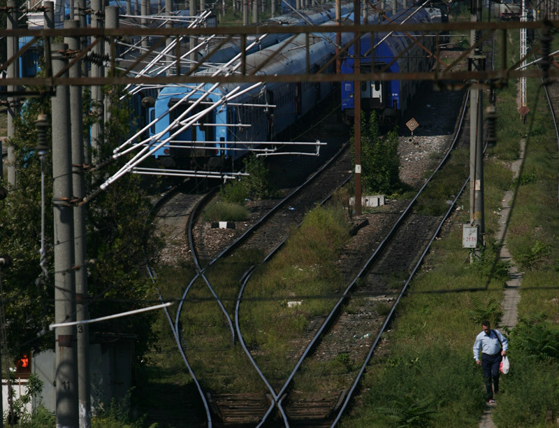 Paradoxul CFR: e prea saraca pentru a cumpara energie ieftina