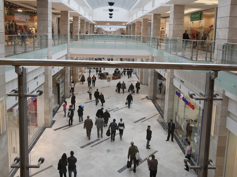 Cate mall-uri mai „suporta“ Capitala dupa lansarea in februarie a celui mai mare mall, Sun Plaza