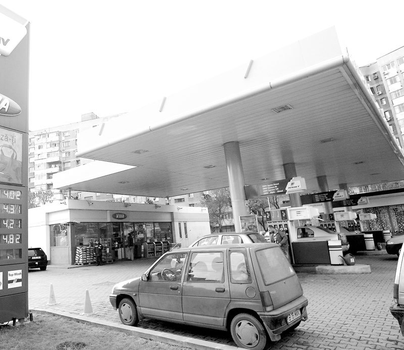 Benzina s-a scumpit in Romania cel mai mult din toata Europa