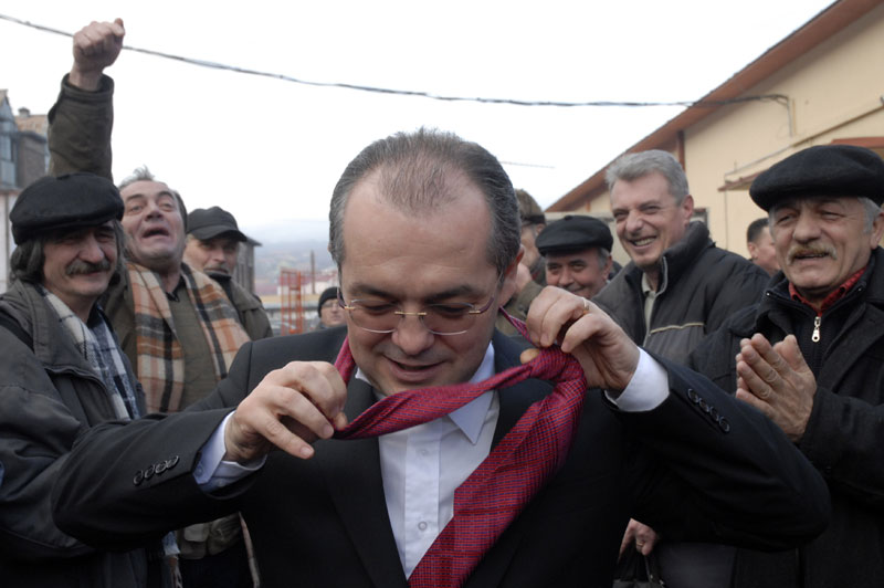 Ce promite Guvernul FMI-ului: concedieri si noi impozite
