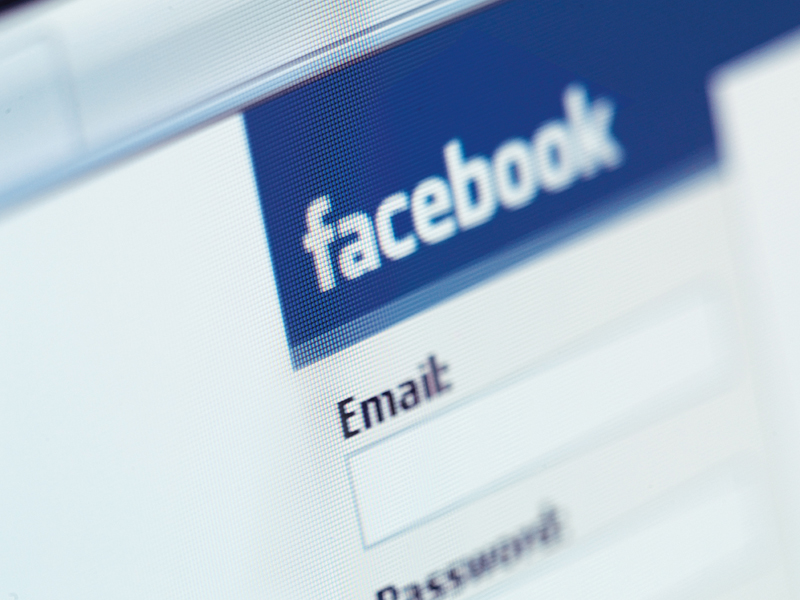 La sase ani de la lansare, Facebook a ajuns la 400 de milioane de utilizatori