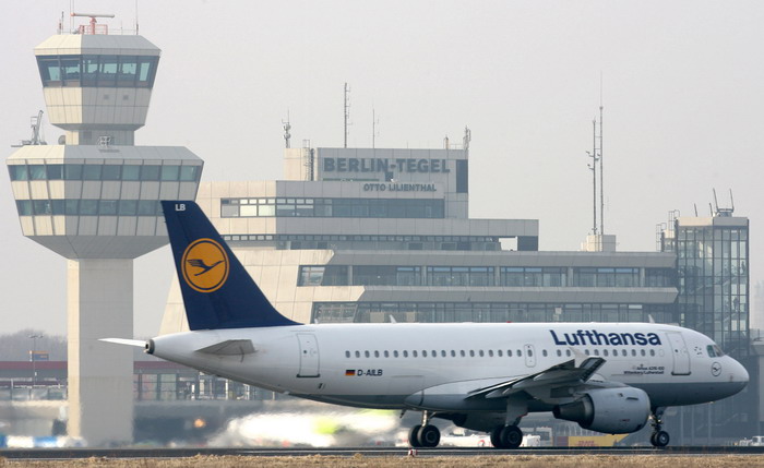 Lufthansa mai zboara doar la Dusseldorf si Milano