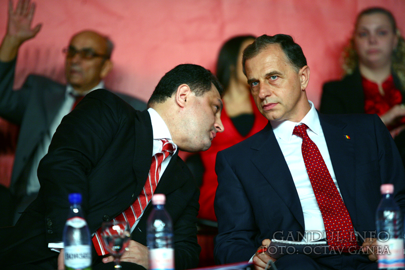 Vanghelie: "Crezi ca-s indragostit de Geoana? Ce-i gagica? Da-l in ... mea!”