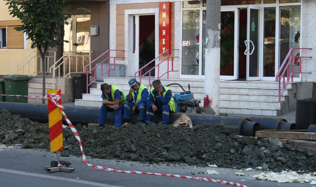 Cand vine ploaia? Doar 80 de kilometri de canalizare functionali, construiti in 2009
