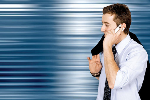 Companiile de telefonie, obligate sa-si informeze clientii