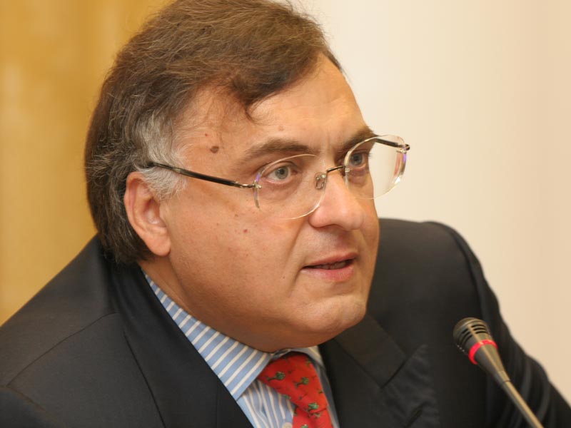 Adamescu a facut profit de 2,8 mil. euro la magazinul Unirea