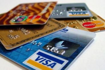 Care sunt costurile ascunse ale cardurilor de credit