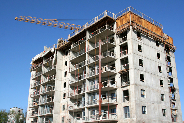 Romania si Spania, singurele tari din UE unde constructiile mai misca