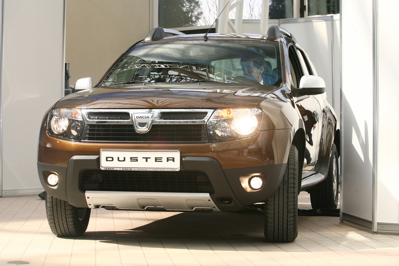Duster s-a lansat in Romania (GALERIE FOTO)