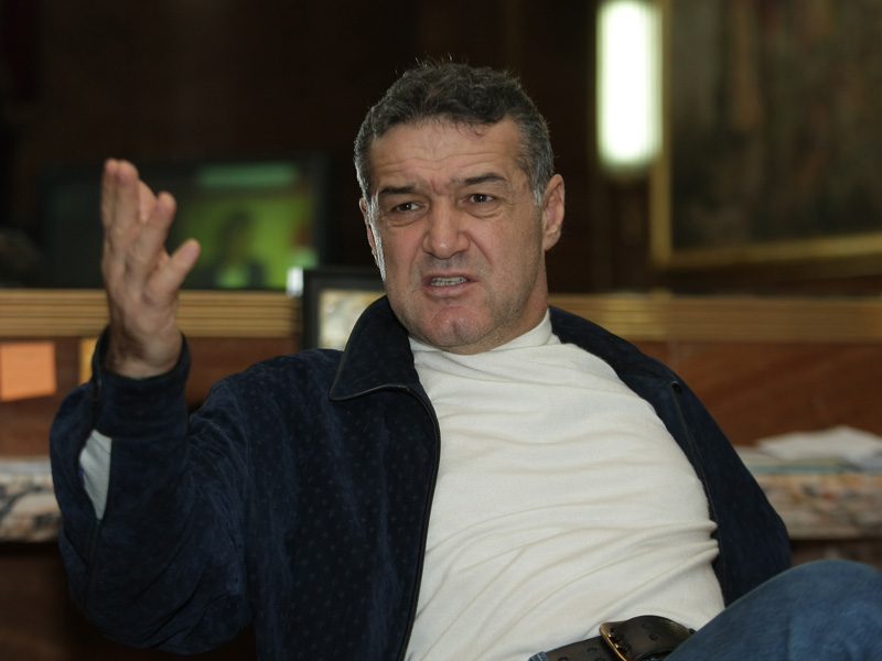 Becali da in judecata Fiscul pe motiv ca l-a stresat si i-a stricat sarbatorile
