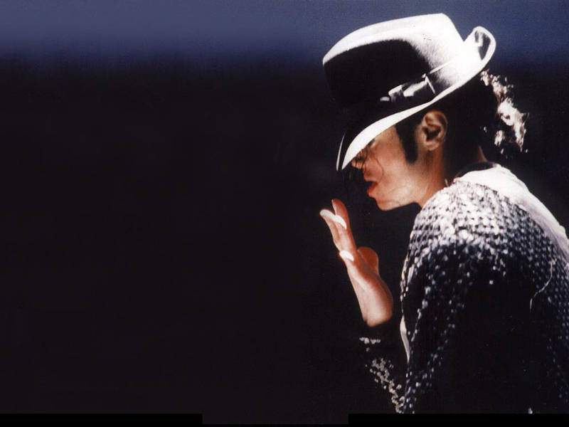 Michael Jackson face istorie si dupa moarte