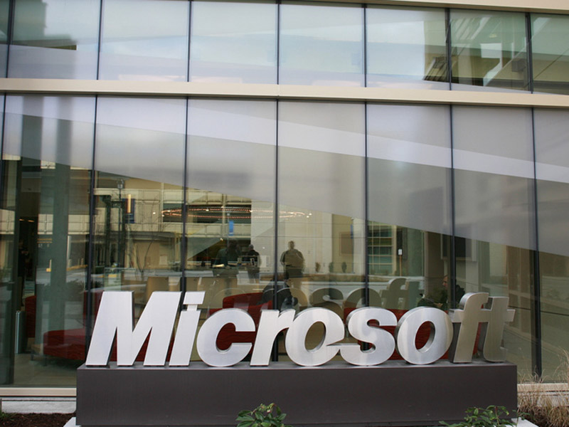 Microsoft: Vom cheltui 9,5 miliarde de dolari pe cercetare in 2010