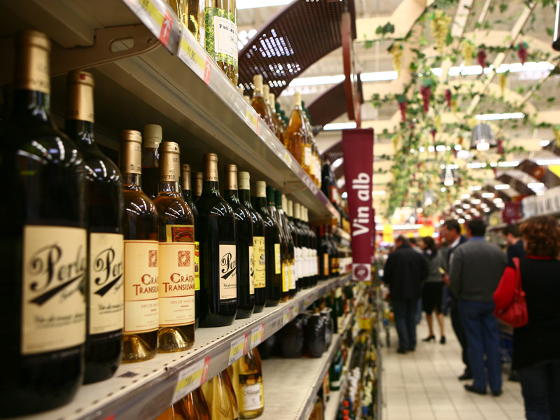 Peste 70% din vinul de pe piata romaneasca este neimpozitat