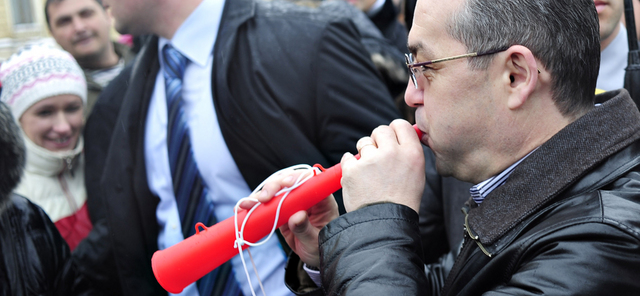 Boc combate criza cu masuri vechi si vorbe noi
