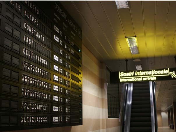 Aeroportul Otopeni a anulat 61 de curse si Aeroportul Baneasa 13