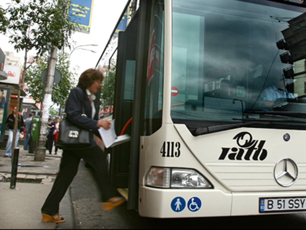 Angajatii RATB vor sa ceara ca soferii si vatmanii sa aiba salarii de circa 3.000 de lei