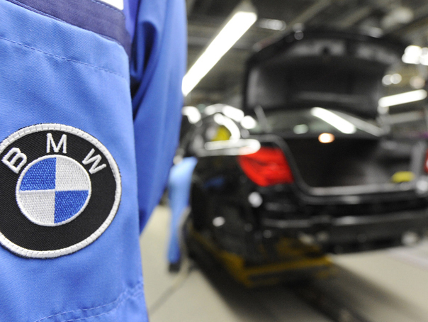 BMW suspenda partial productia la trei fabrici, din cauza norului de cenusa