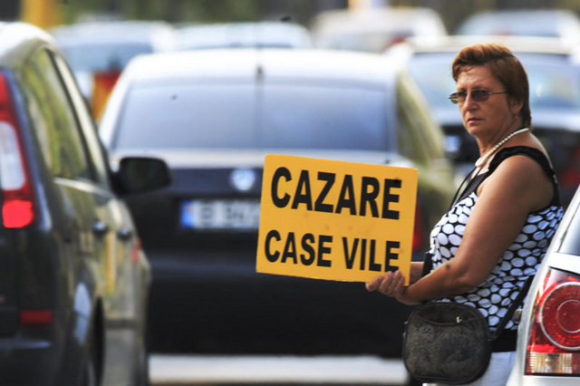 Sarbatoare la mare: marsuri ale chelnerilor si bucatarilor