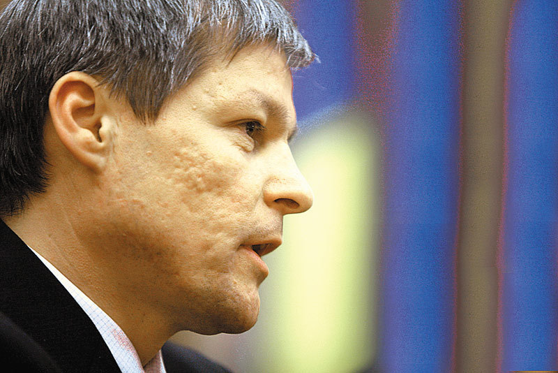 Dacian Ciolos: Agricultorul anului 2020 va fi navetist la oras, asociat la sat
