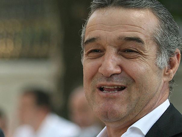 Becali: S-ar putea sa fie 14-15 cluburi care vor plecarea lui Dragomir
