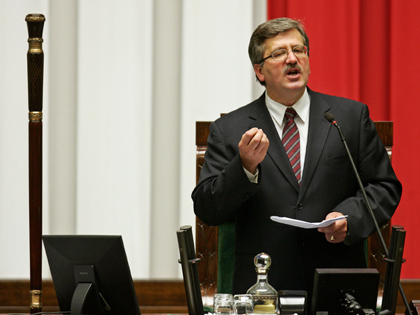 Presedintele interimar al Poloniei, fiul unui fost ambasador polonez in Romania