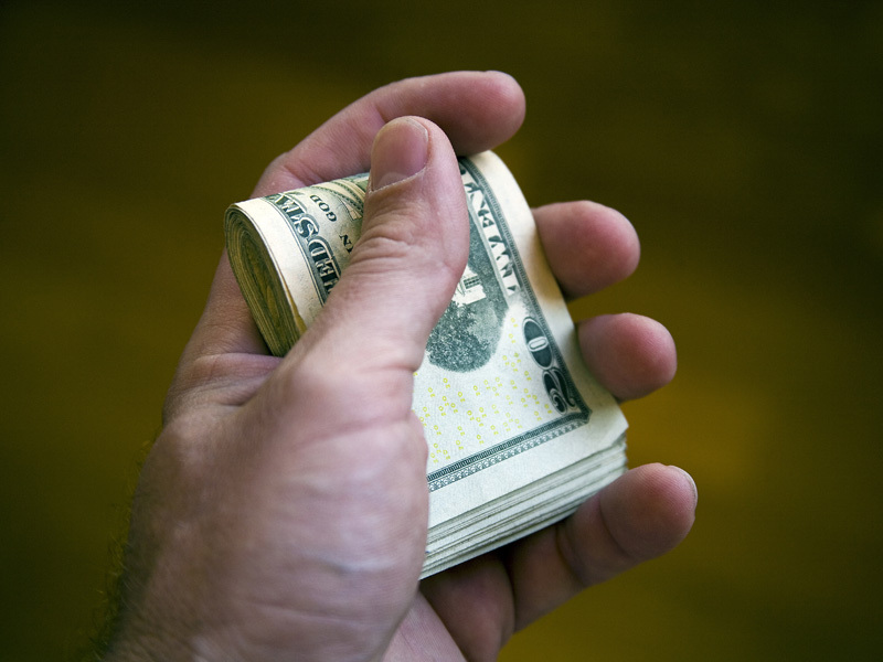 Recuperatorii de creante in telecomunicatii au tot mai mult de lucru