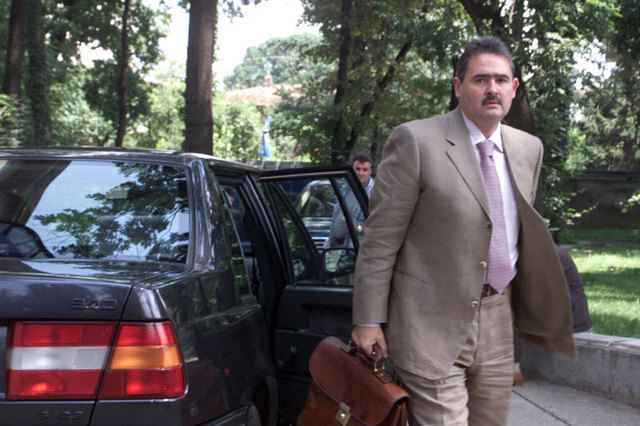 FMI il urecheaza pe Emil Boc: "Mare lucru nu s-a facut"