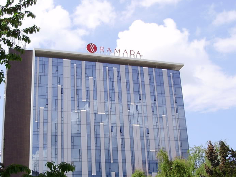 Hotelurile Turist si Parc au fost reunite recent sub brandul Ramada Plaza 