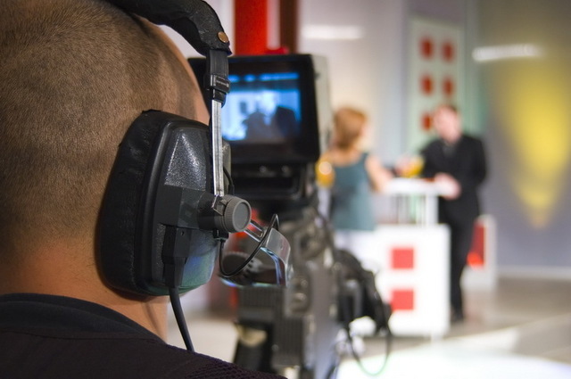Pesedistii, suparati pe Ponta pentru ca numai unii apar la TV