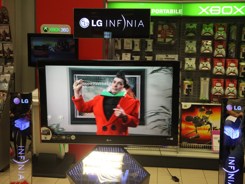 Cum arata primul televizor 3D disponibil in Romania (GALERIE FOTO)