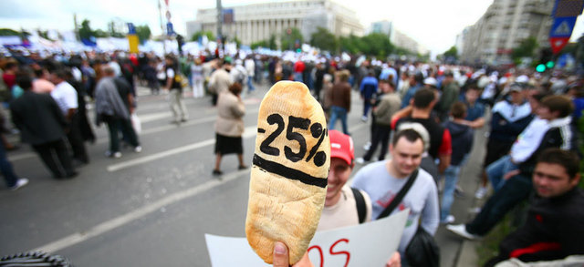 Ce fac bancile cu datoriile de 5 miliarde de euro ale bugetarilor