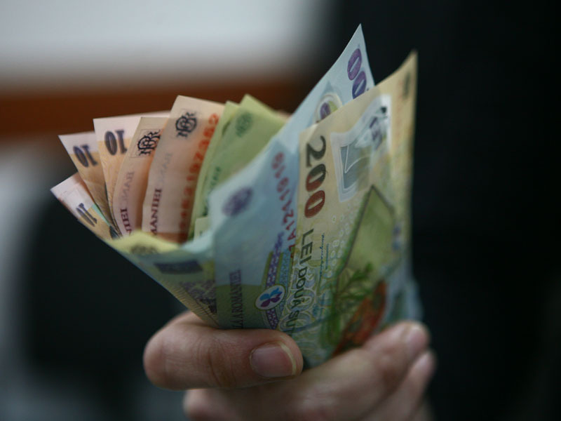 Guvernul creste salariile auditorilor interni