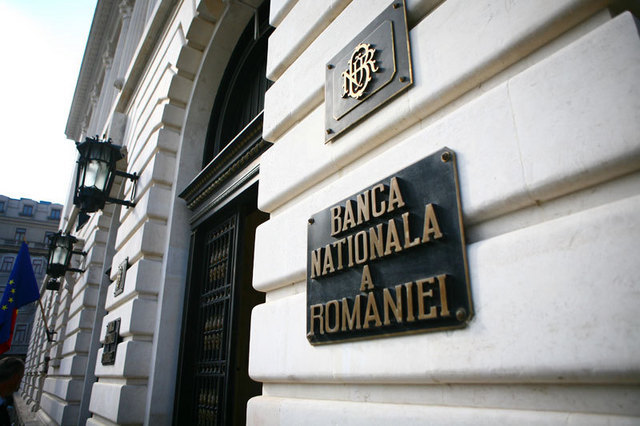 Investitiile straine, la jumatate fata de 2009. Guvernul trebuie sa convinga