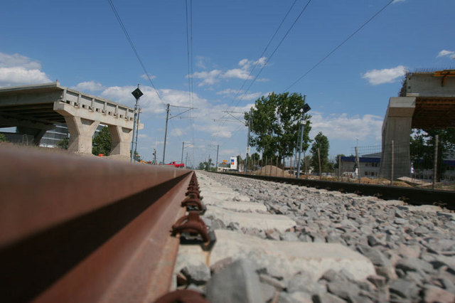 Un an si jumatate pentru consolidarea a 900 de metri de cale ferata