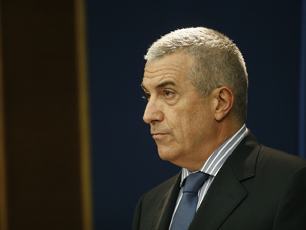 Tariceanu: Romania continua sa se afunde intr-o criza economica cum nu s-a mai vazut