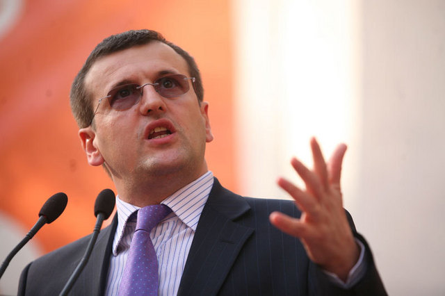 De ce a demisionat Cristian Preda. Scandal la Facultatea de Stiinte Politice
