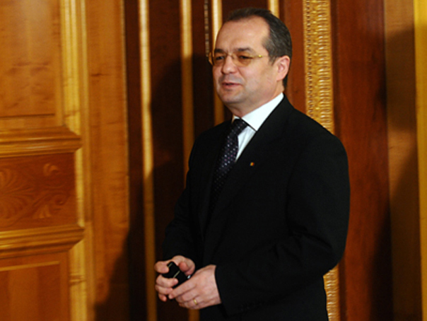 Guvernul vrea sa-si asume raspunderea pentru reducerea cheltuielilor