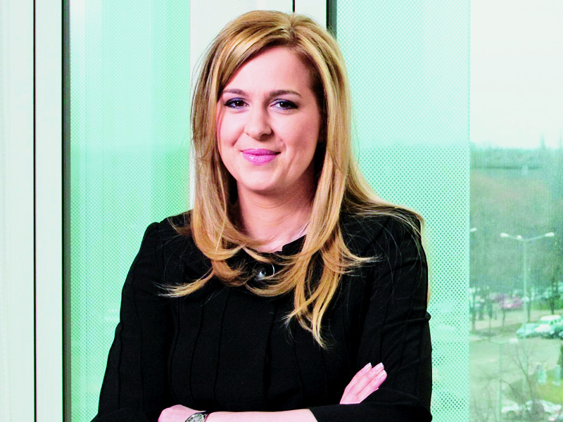 Tineri manageri: Madalina Teodorescu, managerul de retail de la Raiffeisen (VIDEO)