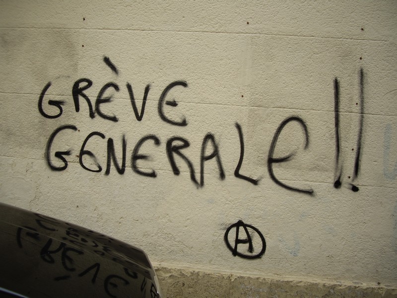 Europa, asaltata de greve si miscari de protest