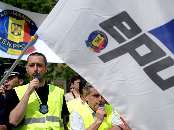 Sapte manifestanti au fost transportati la spital, alti 22 au primit ingrijiri medicale