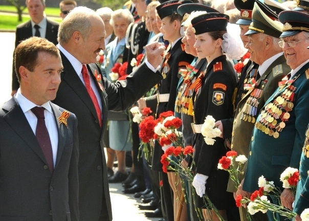 Rusia celebreaza printr-o ampla parada militara victoria aliata impotriva Germaniei naziste