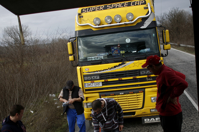 Camionagiii fura motorina de 200 milioane de euro pe an